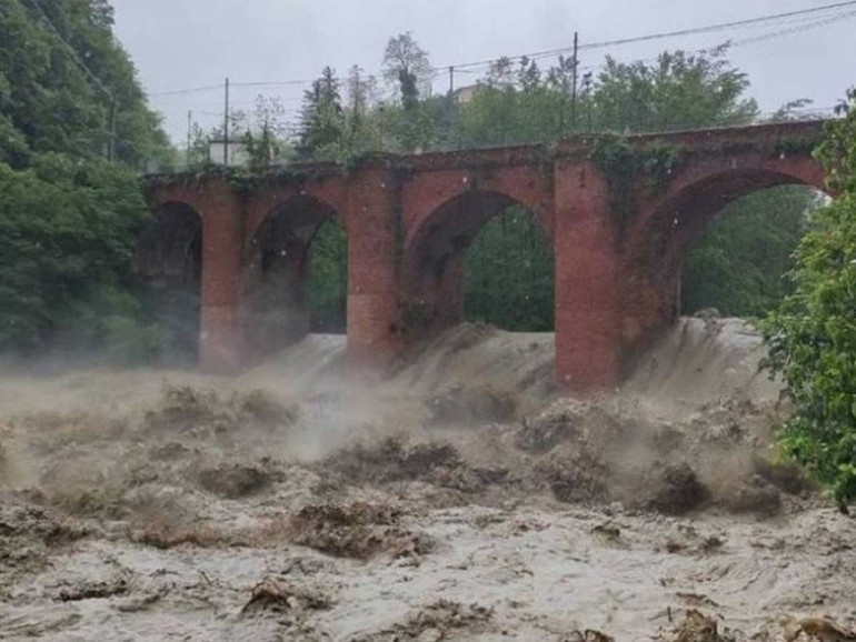 Emilia Romagna: è ancora allerta meteo. Esondazioni, piogge e molte famiglie evacuate