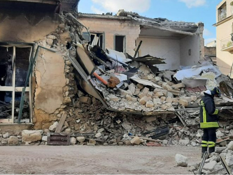 Esplosione a Ravanusa: mons. Damiano (Agrigento), “vicino alla comunità, restare aperti alla speranza”