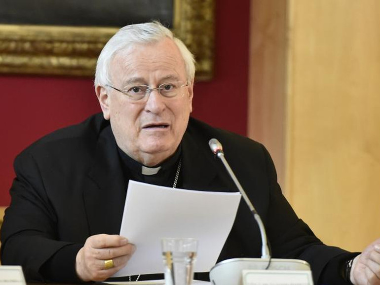Famiglia. Parla il cardinale Bassetti: "Più dialogo, meno scontri"