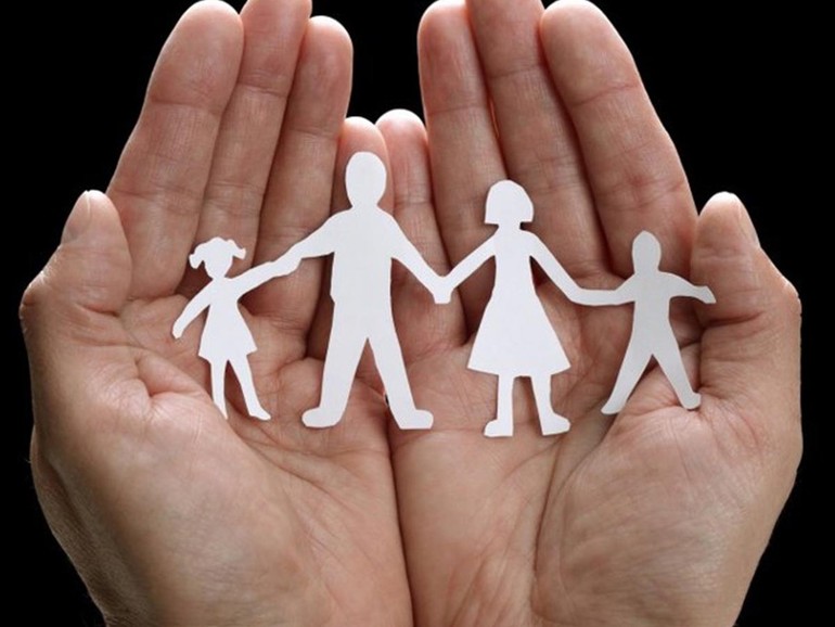 Famiglia. Slitta l’assegno unico, per ora c’è solo il fondo da 2 miliardi Famiglia. Slitta l’assegno unico, per ora c’è solo il fondo da 2 miliardi