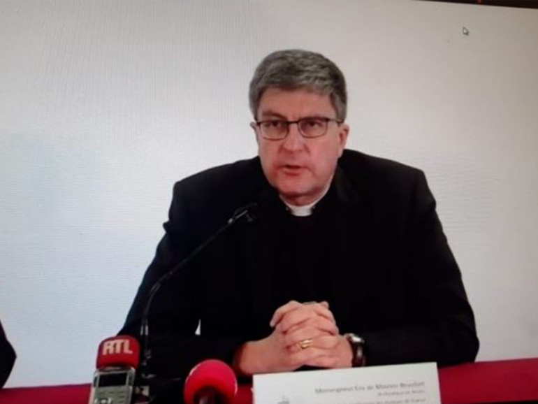 Francia : vescovi riuniti a Lourdes riconoscono “la responsabilità istituzionale della Chiesa” e “la dimensione sistemica degli abusi”