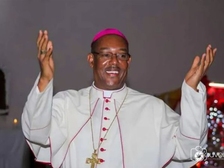 Haiti. Mons. Mésidor (Port-au-Prince): “Un Paese sull’orlo dell’abisso. La Chiesa condivide il destino della popolazione”