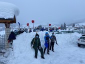 I giovani di Gallio spalano la neve per anziani e persone fragili