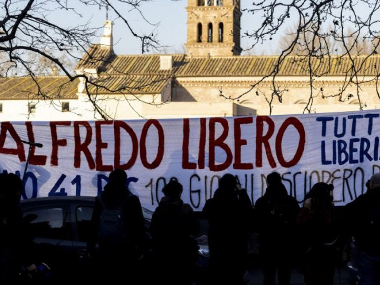 Il caso Cospito. Fiasco: “Sminare la vicenda significa togliere valenza espressiva all’anarchismo” Il caso Cospito. Fiasco: “Sminare la vicenda significa togliere valenza espressiva all’anarchismo”