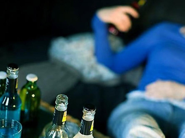 Il consumo di alcol e tabacco negli adolescenti italiani. Troppo e troppo presto