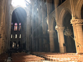 Il mattino di Pasqua a Notre Dame: dalle tenebre rinasce la luce