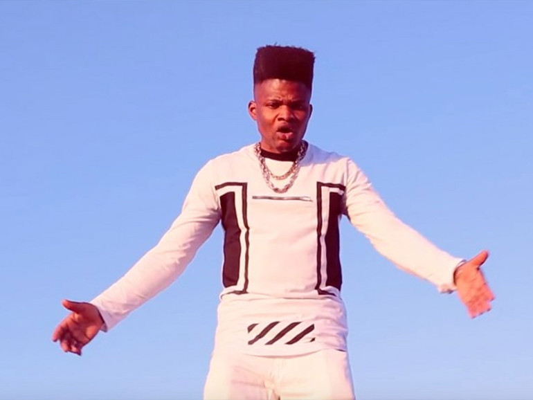Il rapper nigeriano che canta il viaggio dall’Africa all’Italia Il rapper nigeriano che canta il viaggio dall’Africa all’Italia