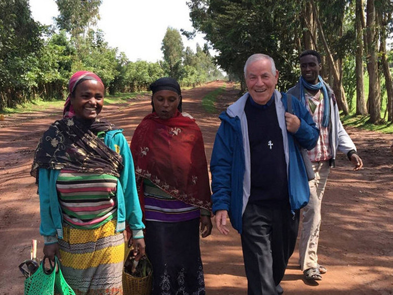 Il vescovo emerito Antonio rientra dopo tre anni di missione in Etiopia