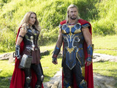 In sala “Thor: Love and Thunder” targato Taika Waititi, su Sky-Now “Perché non l’hanno chiesto a Evans?” di Hugh Laurie