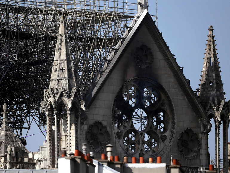 Incendio a Notre Dame: Ossola (Collège de France), “sia adesso una chiesa di resti, aperta sul cielo”