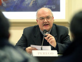 Incontri del Mediterraneo: mons. Perego, “non possiamo costruire l’Europa sulla solidarietà volontaria”, serve “accoglienza diffusa”