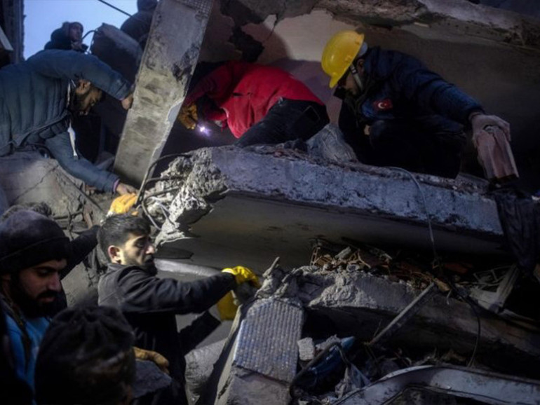 L’Europa prega per le vittime del terremoto in Turchia e Siria