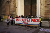 La fiaccolata della pace a Padova a un anno dalla guerra in Ucraina