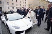 La Lamborghini di Papa Francesco? Ora è un asilo a Ninive 