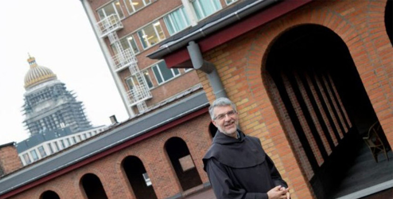 La missione dei Carmelitani scalzi a Bruxelles tra povertà, problemi sociali ed Istituzioni