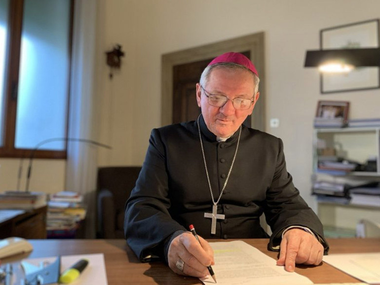 Lettera del vescovo Claudio ai fedeli della Diocesi di Padova di martedì 3 marzo 2020 Lettera del vescovo Claudio ai fedeli della Diocesi di Padova di martedì 3 marzo 2020