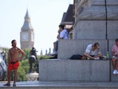 Londra: un’ondata di calore estremo mette a dura prova gli abitanti e le infrastrutture