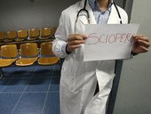 Medici e infermieri incrociano le braccia. In Veneto, il 5 dicembre, ha aderito allo sciopero circa il 70 per cento del personale medico