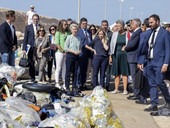 Meloni e Von der Leyen a Lampedusa. Ma non ci sono esseri umani “illegali”