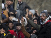 Migranti al confine Grecia-Turchia: mons. Rossolatos (Atene), “spinti dai turchi e respinti dai greci”