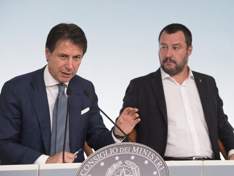Migranti, approvato il dl Salvini. Ecco tutti i nodi critici