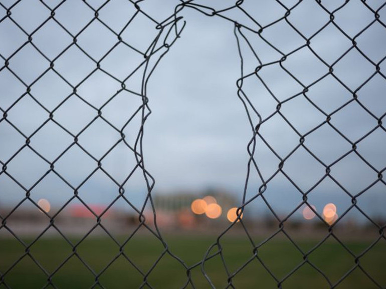 Migranti, “i rimpatri volontari rischiano di diventare un eufemismo per le espulsioni” Migranti, “i rimpatri volontari rischiano di diventare un eufemismo per le espulsioni”