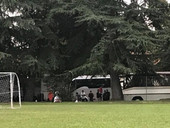 Migranti, il caso dei “bus quarantena” a Udine. “Vergognoso”