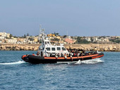 Migranti: Lampedusa, boom di arrivi negli ultimi giorni. Conti (Mediterranean Hope), “cerchiamo di umanizzare la frontiera”