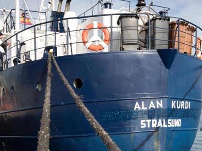 Migranti. Nave Alan Kurdi verso Malta: esposto in procura contro il governo