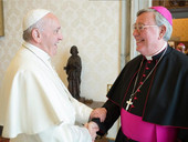 Mons. Hollerich: “Il Papa è preoccupato dall’euroscetticismo che circola in Europa”