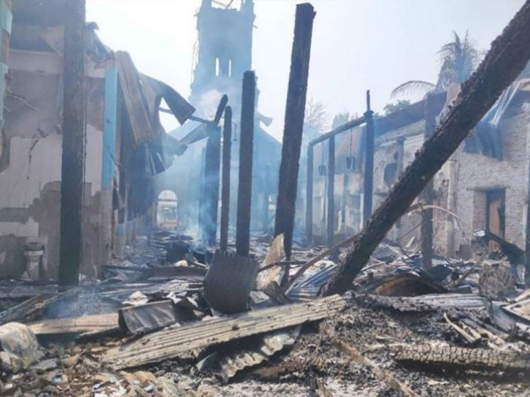 Myanmar: appello urgente dei vescovi a nome di tutti leader religiosi, “abbiamo sofferto abbastanza. Lasciamo che tutte le armi tacciano” Myanmar: appello urgente dei vescovi a nome di tutti leader religiosi, “abbiamo sofferto abbastanza. Lasciamo che tutte le armi tacciano”