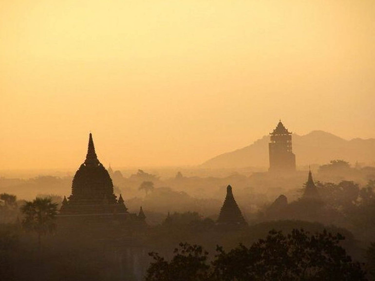 Myanmar, multinazionali e banche sotto accusa per aver finanziato l'esercito Myanmar, multinazionali e banche sotto accusa per aver finanziato l'esercito