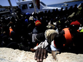 Naufragio a Lampedusa: la voce di uno dei soccorritori del 3 ottobre 2013, “oggi un dolore che si ripete, da allora non è cambiato nulla”