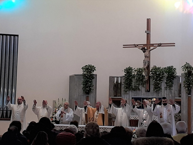 Nel dolore... il Signore. Il vescovo Claudio ha celebrato l'unzione dei malati nella visita pastorale a Rubano, Bosco, Villaguattera e Sarmeola