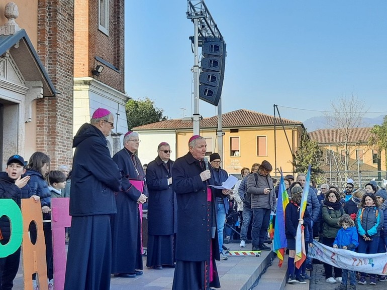 «Non c'è guerra giustificabile. La politica trovi altri strumenti per risolvere i conflitti» «Non c'è guerra giustificabile. La politica trovi altri strumenti per risolvere i conflitti»