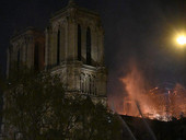 Notre-Dame è Parigi, è la Francia, l’Europa, il mondo. Simbolo che richiama il senso di “comunità”
