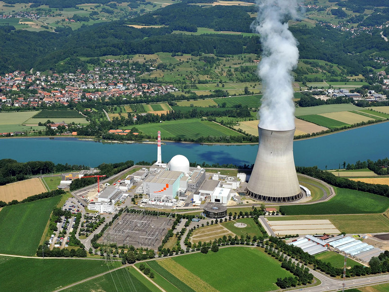 Nucleare? Non è la soluzione, ora. L'opinione di Arturo Lorenzoni Nucleare? Non è la soluzione, ora. L'opinione di Arturo Lorenzoni