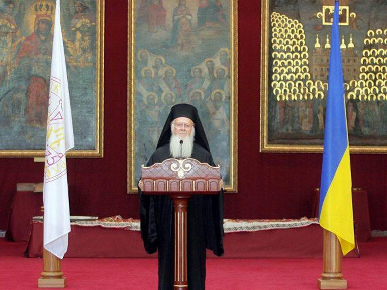 Ortodossi: Chiesa ortodossa russa rompe “comunione eucaristica” con Patriarcato ecumenico di Costantinopoli