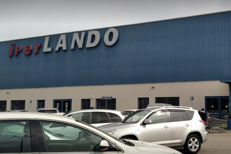Padova zona industriale: furto all’ipermercato “Lando” 