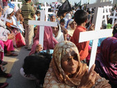 Pakistan. Il grido dei cristiani: “Non ci nascondiamo. Siamo orgogliosi della nostra fede”