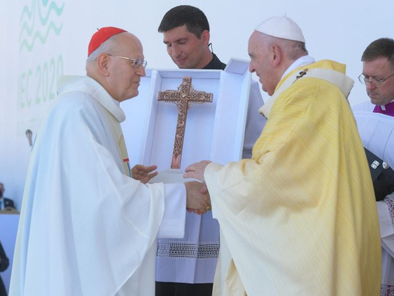 Papa a Budapest. Mons. Tóth (segretario generale vescovi): “Abbiamo mostrato al mondo il volto autentico dell’Ungheria”
