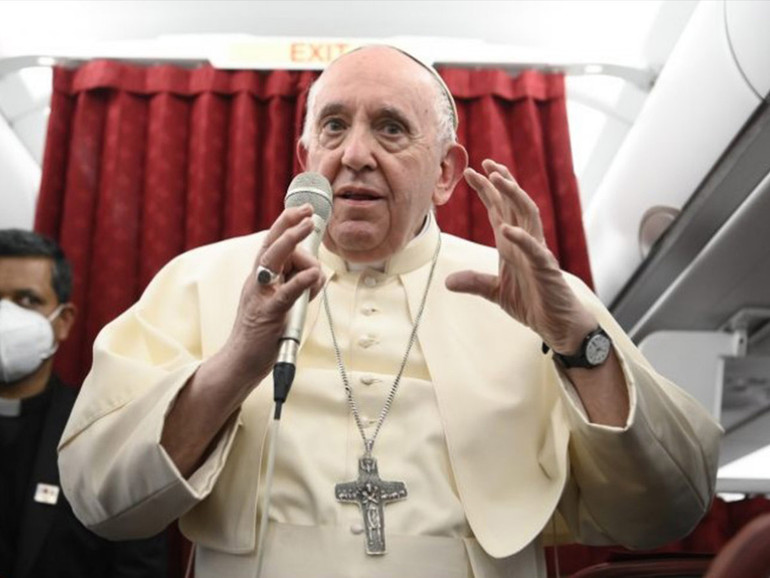 Papa a Malta: conferenza stampa aereo, “il presidente della Russia l’ho sentito alla fine dell’anno”