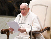 Papa all’udienza: “anche oggi c’è una schiavitù delle donne”