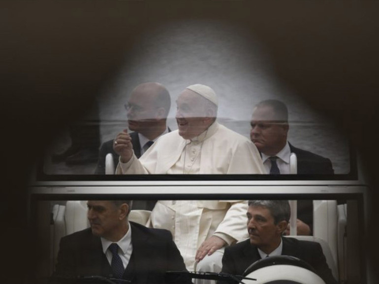 Papa all’udienza: “In Ucraina martirio di aggressione”