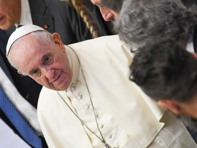 Papa all’udienza: “L’Europa non è un’agenzia per colonizzazioni ideologiche alla moda”