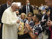 Papa all’udienza: “L’uniformità non è cristiana”