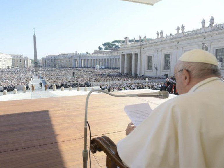 Papa all’udienza: “La tristezza è un semaforo indispensabile per la nostra salute”