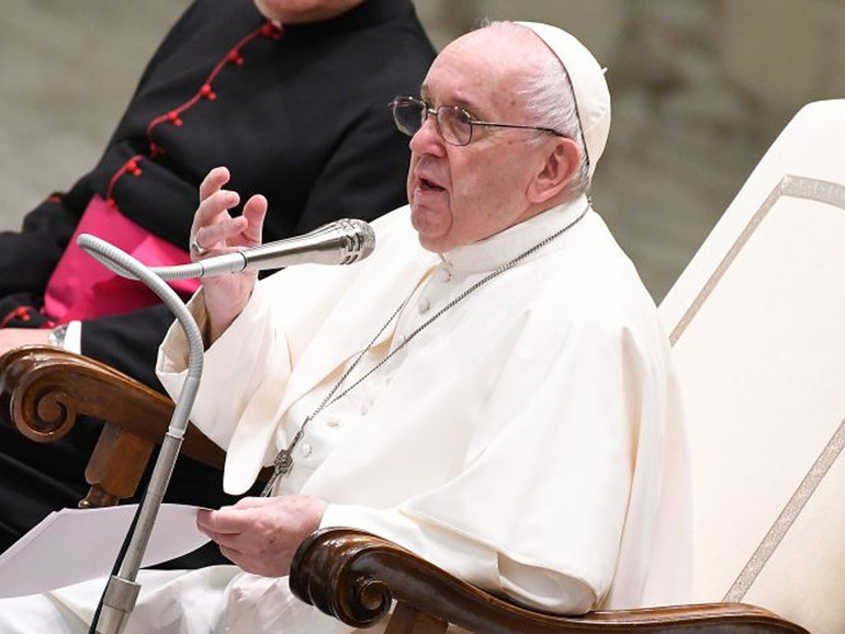 Papa all’udienza: “Le lacrime non sono universali, sono le mie lacrime”