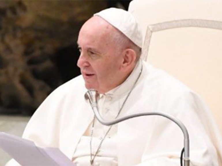 Papa Francesco: a Medici con l’Africa (Cuamm), “si spendono miliardi per le armi ma non si riesce ad assicurare un’assistenza sanitaria”