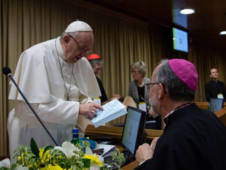 Papa Francesco: abolito il segreto pontificio per gli abusi